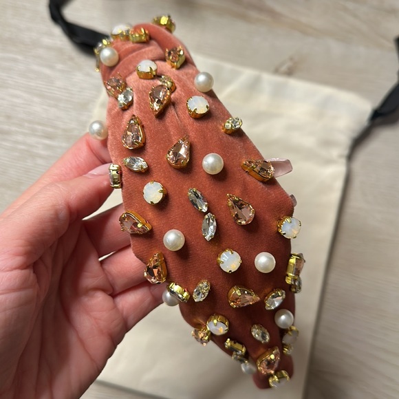 La Bella rose gold pearl and crystal headband - Picture 4 of 7